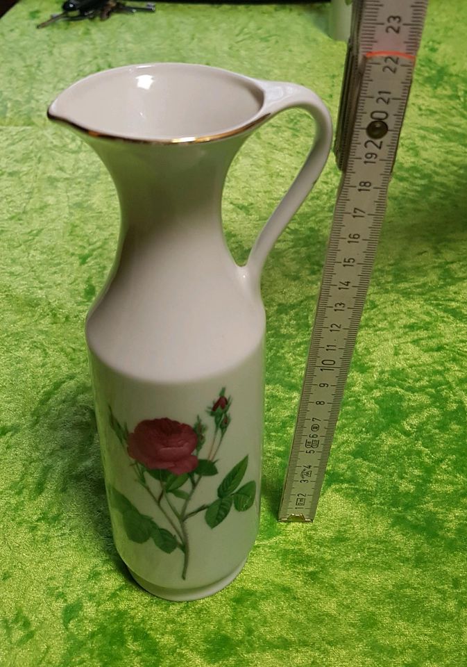 Kleine Vase Rosen Motiv in Zülpich