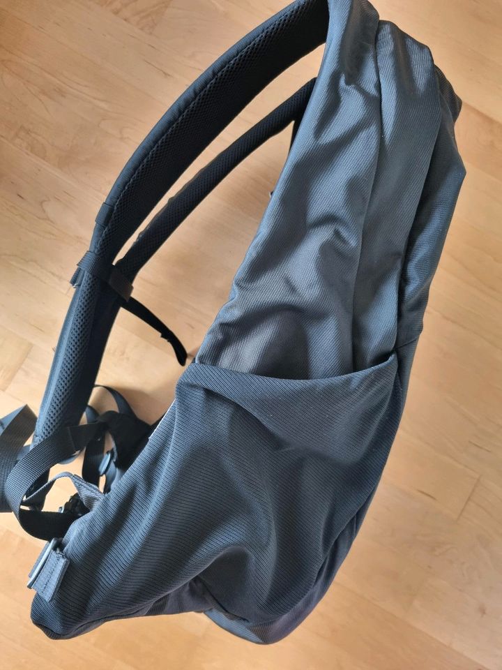 Neu Osprey Centauri 22 Liter Business Rucksack mit Laptop schwarz in Kirchdorf a.d.Amper