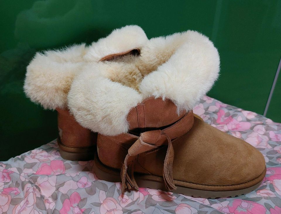 UGG Women's Boots Kaspar Chestnut/Kastanie Gr.39/8 Top Zustand in  Nordrhein-Westfalen - Siegen | eBay Kleinanzeigen ist jetzt Kleinanzeigen