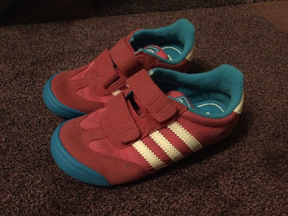 Adidas Ortholite weiche Sohle Sportschuhe Mädchen 24 in Berlin