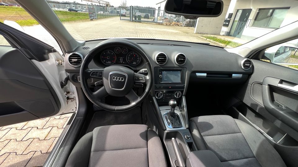 Audi a3 2.0 Tdi SportBack XenonLed Panoramadach in Kehl