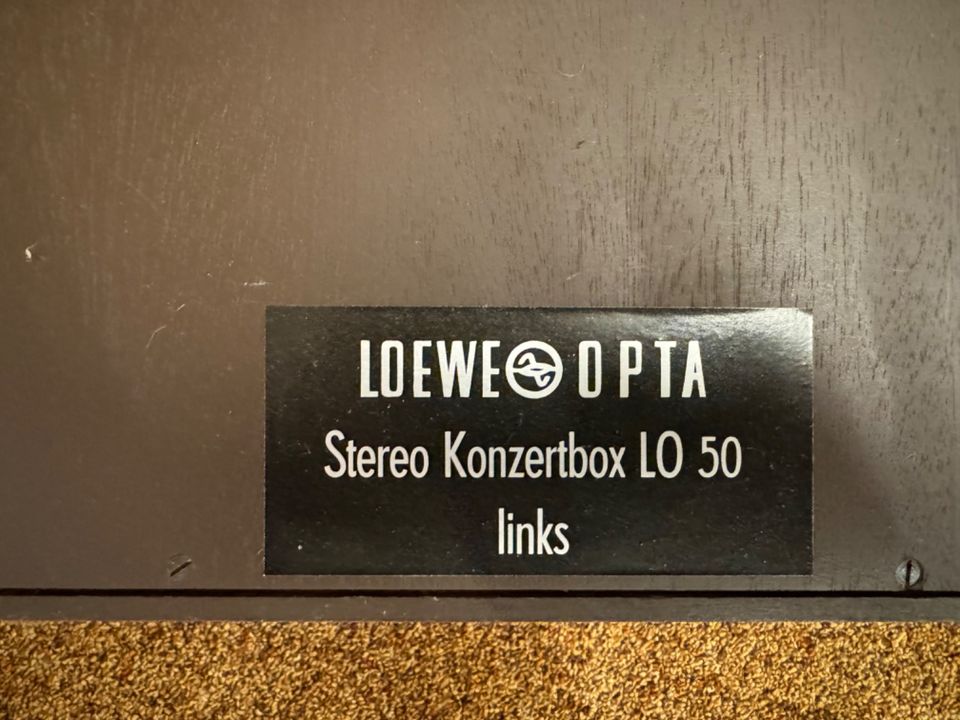 LOEWE-OPTA Stereo-Luxus-Steuergerät LO 50 m. zwei Lautsprechern in Königswinter