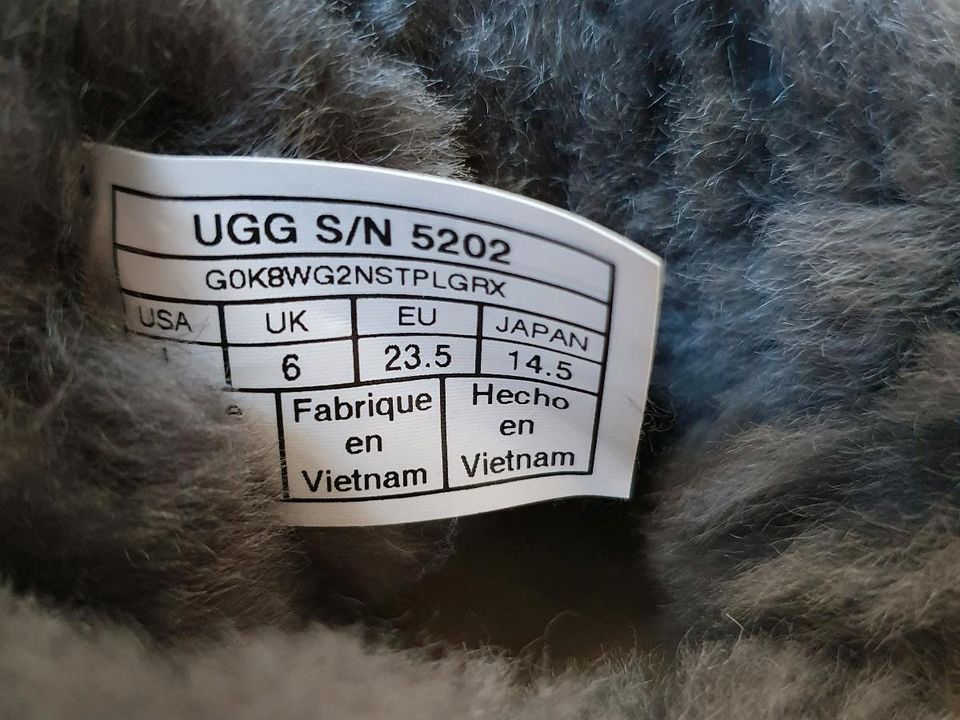 UGG ERIN  Krabbelschuhe in Hanau