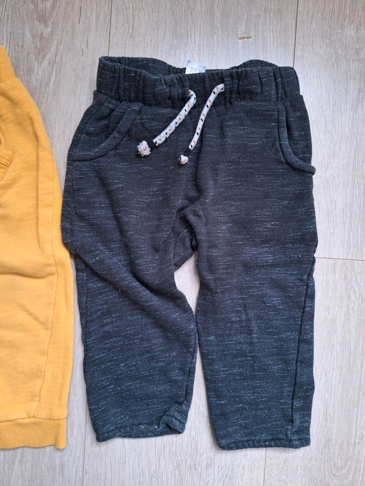 Kleiderpaket Gr. 86, Jeans, Jogginghose, Pullover, Thermojeans in Gera