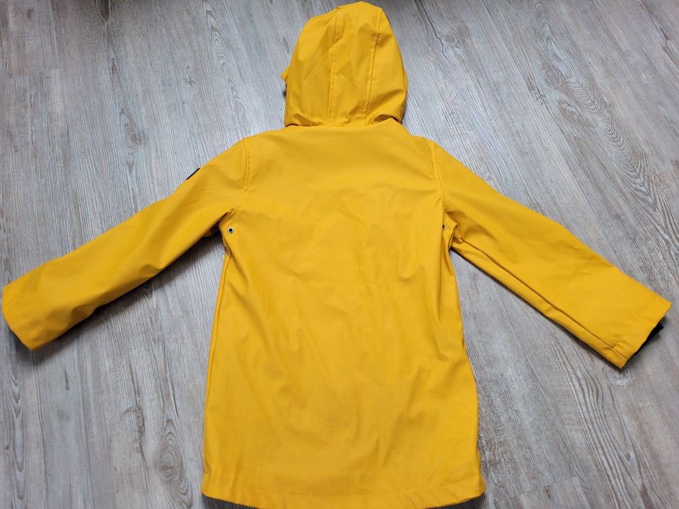 Gr. 116 ☆ gelbe Regenjacke ☆ TOP erhalten in Dollern