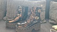 Lackboots mit Accessoires Niedersachsen - Hohnhorst Vorschau