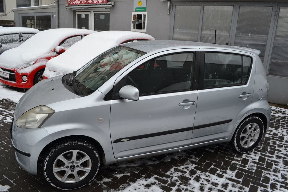 Daihatsu Sirion 1.3 Klima PDC Ganzjahresreifen Neu 12 Mon.Garanti in Hamburg