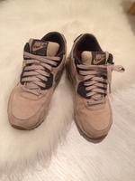 Nike Air Max Beige Gold Velours Leder Größe 37,5 Bayern - Bamberg Vorschau