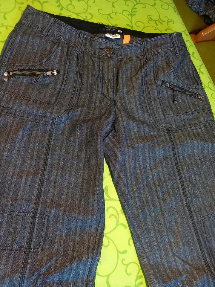 Street One Elly Gr. 42  Hose Bermuda Capri NEUWERTIG in Altheim (bei Riedlingen)