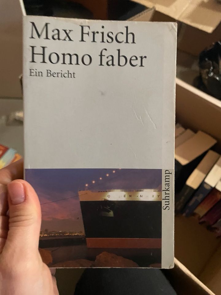 Verschiedene Bücher in Esslingen