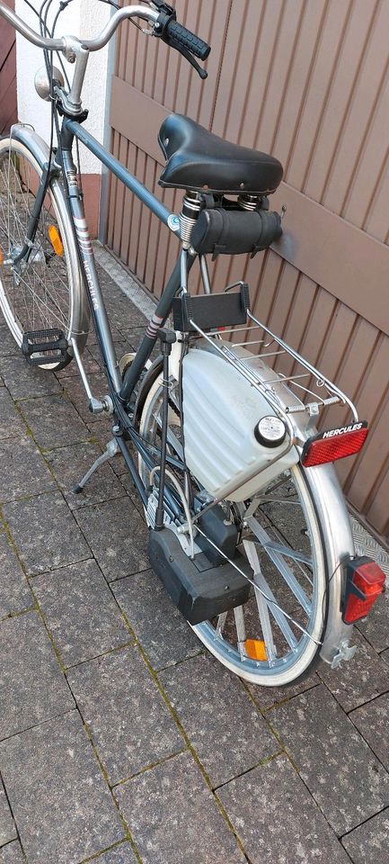 Hercules Saxonette Fahrrad mit Motor 30ccm Mofa Moped Benzin in Binsfeld
