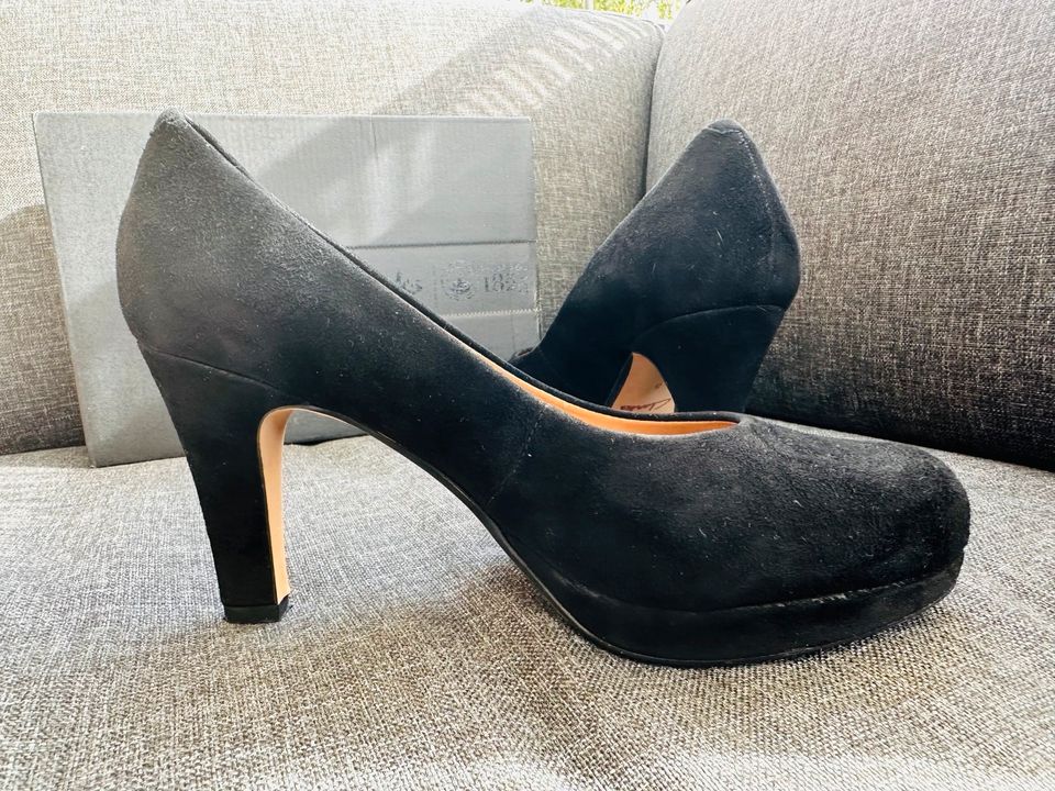 Clarks Pumps Anika Kendra 38 schwarz Wildleder