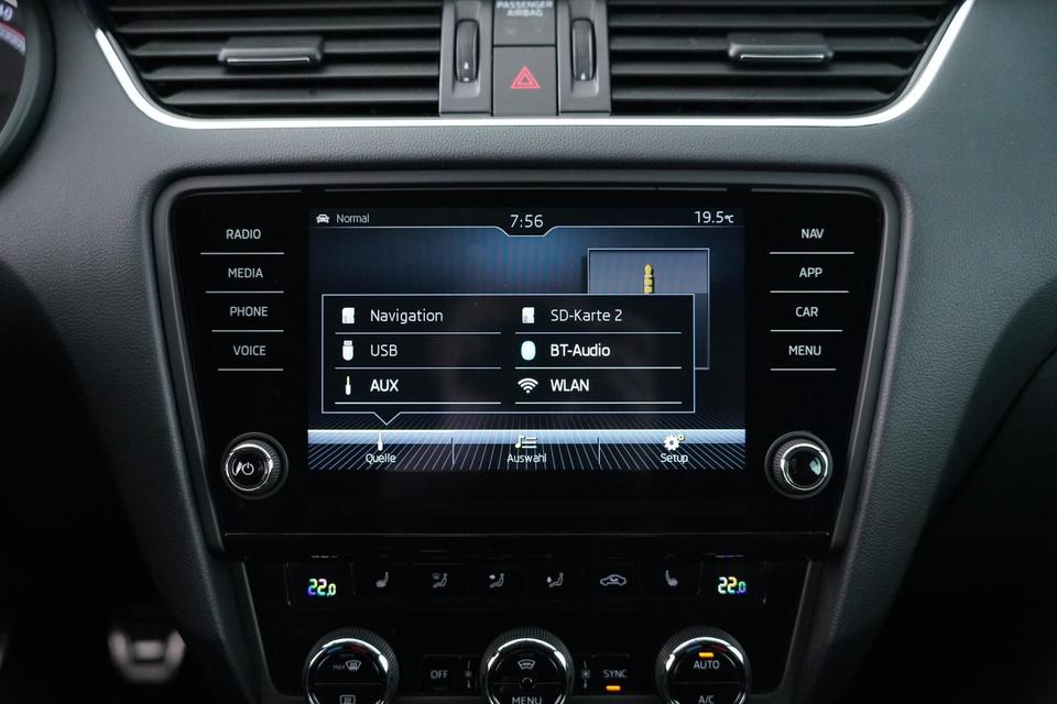 Skoda OCTAVIA COMBI RS 2.0TDI NAVI+ALCANTARA/LEDERuvm in Erfurt