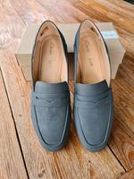 Clarks Slipper grau Gr. 40 Niedersachsen - Loxstedt Vorschau