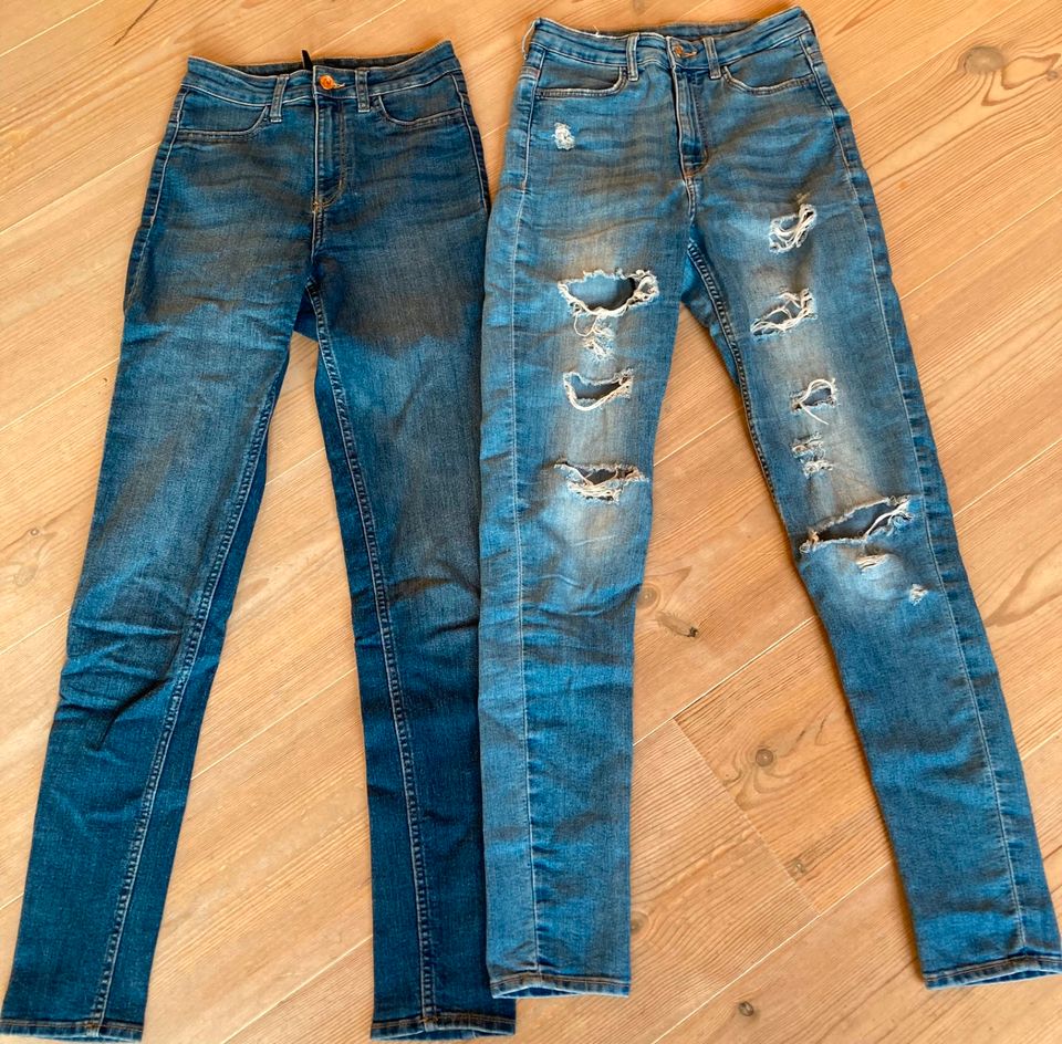 Jeans H&M Gr. 34 2 Stk in Quickborn