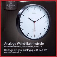 Wand Bahnhofsuhr Pearl Quarz-Uhrwerk 22,5 cm Nordrhein-Westfalen - Bergisch Gladbach Vorschau