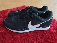 nike schuhe sneakers 45 schwarz neu Hessen - Schotten Vorschau