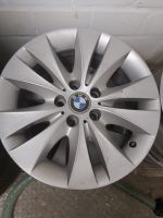 Original BMW Alufelgen 7 1/2 J x17 EH2 inkl. Winterreifen Nordrhein-Westfalen - Borgholzhausen Vorschau