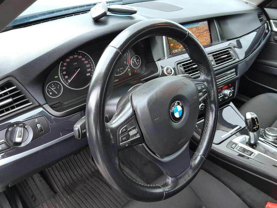 BMW 520d Touring in Wiesbaden