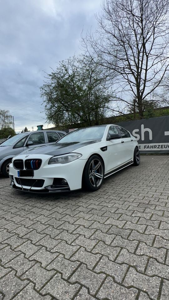 BMW F10 530d 550d M5 Optik M6 Felgen Shadowline in Böblingen