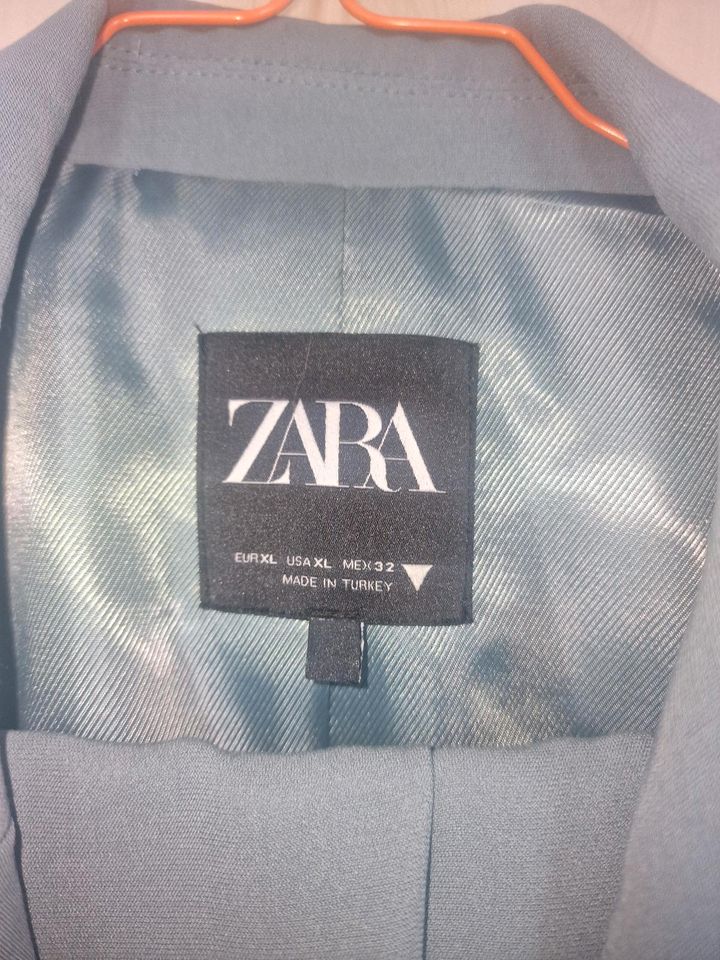 Damenanzug von Zara in Koblenz