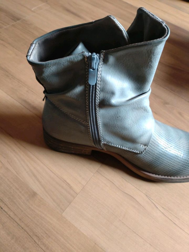 Stiefeletten Grau-Blau in Schildau