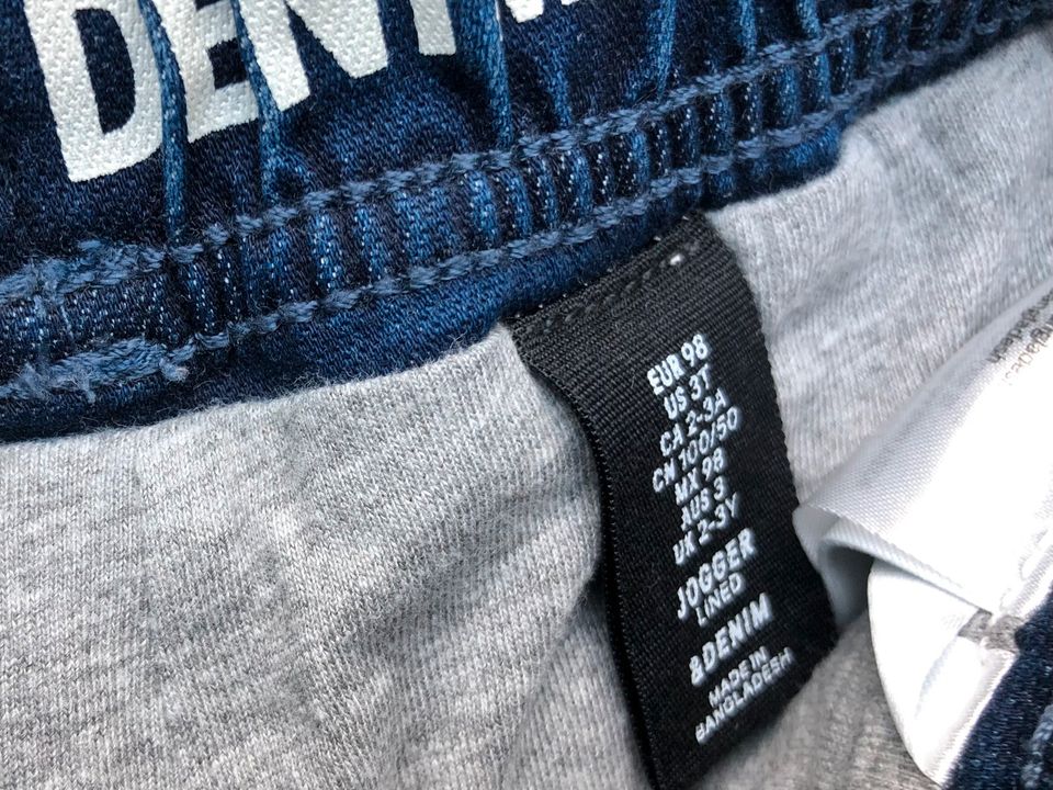 H+M Jeans, Jogger, 98, gefüttert, NEU in Berlin