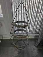 Etagere  Metall mit 3 Metall/Rattan Körbe Berlin - Neukölln Vorschau