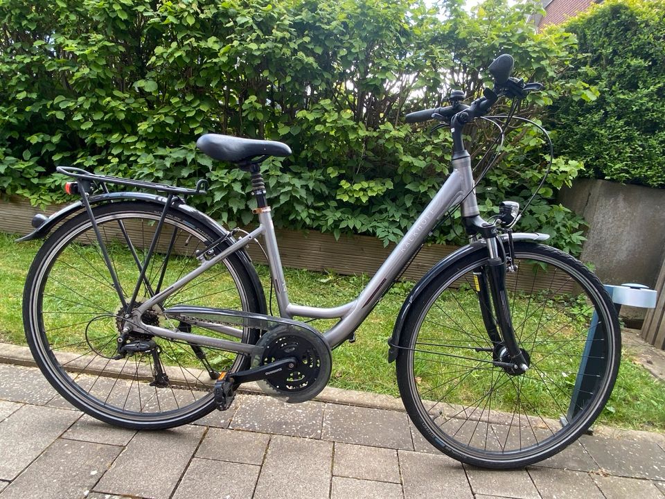 Damen Fahrrad in Dransfeld