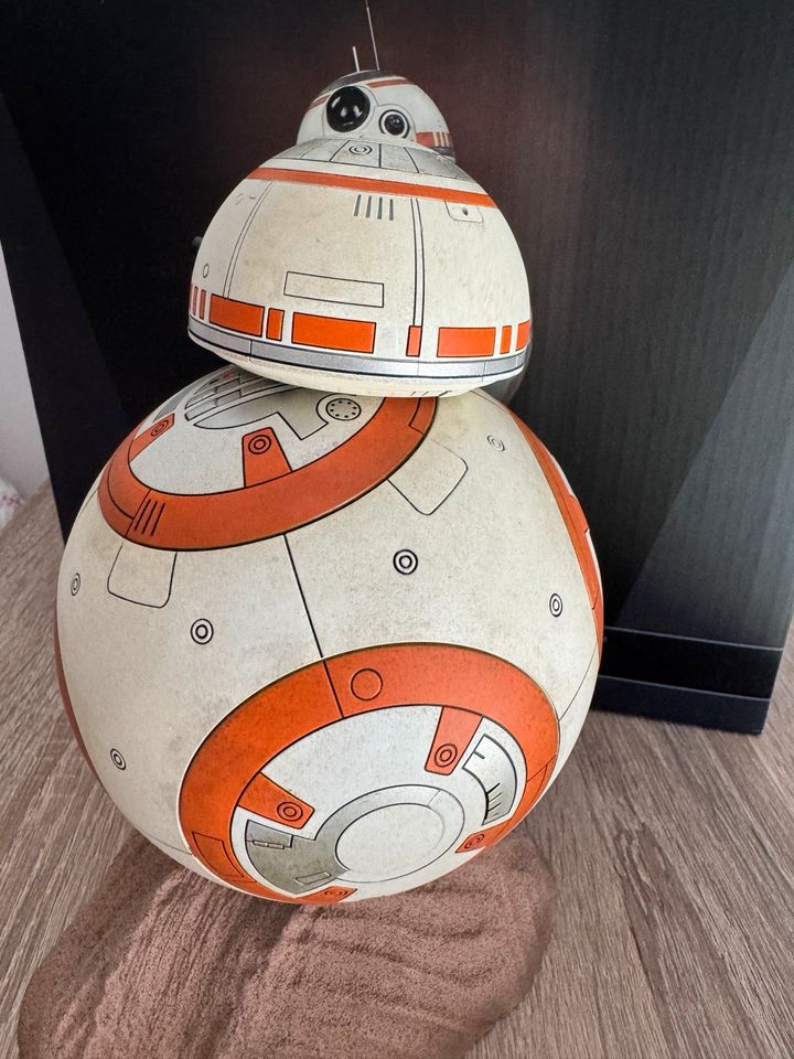 Sideshow BB-8 Premium Scale 1:4 Star Wars Droide Statue in Roth
