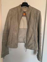 Boss orange Damen Lederjacke Gr. 42 helles olivgrün Nordrhein-Westfalen - Geseke Vorschau