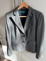 Benetton Blazer Größe S in Grau Köln - Ehrenfeld Vorschau