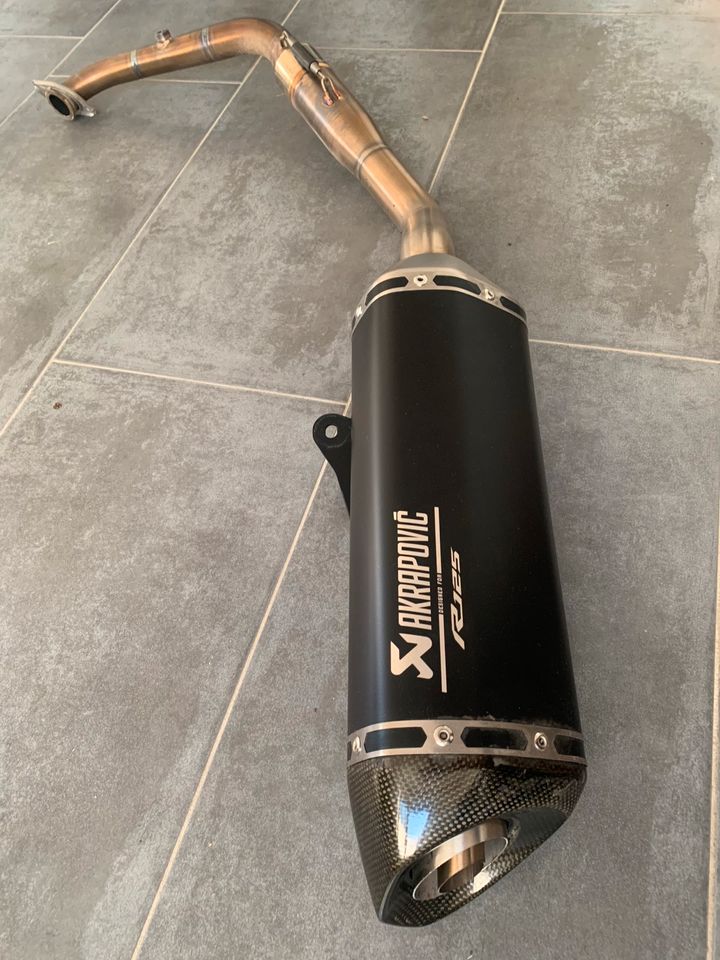 Akrapovic Black Edition Yamaha YZF R 125 ab 2023 in Friesoythe