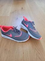 Nike Wmns Air Max Thea "Hyper Punch" – Top Damensneaker Gr. 39 Nordrhein-Westfalen - Paderborn Vorschau
