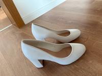 Weiße Schuhe Hessen - Baunatal Vorschau