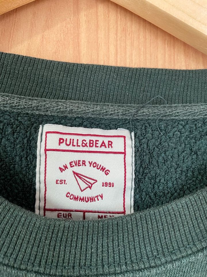 Pullover Puli Pull&Bear Dunkelgrün in Stuttgart