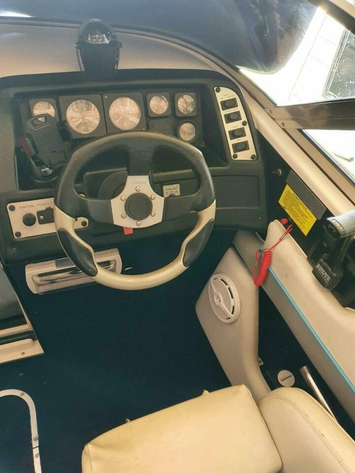 Sportboot Chaparral 2050 SL mit Harbeck 2,0 t Tandemtrailer in Hamburg