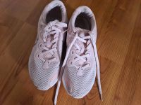 Nike renew running Schuhe Gr. 39 rosa Sportschuhe Schnürsenkel Berlin - Tempelhof Vorschau
