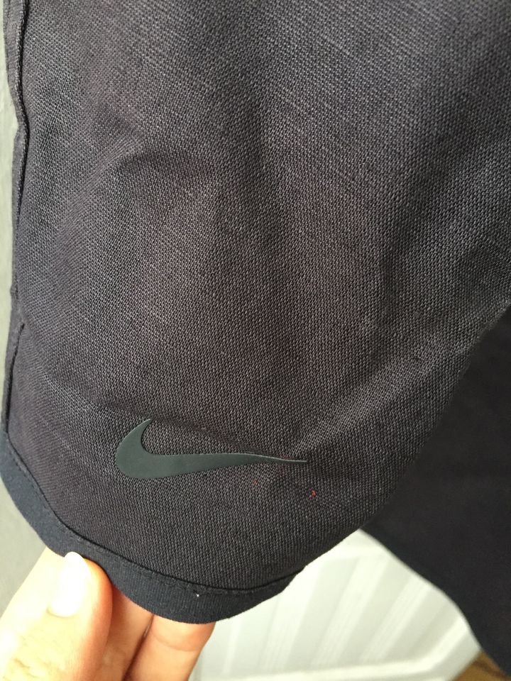 Nike Wendejacke Übergang silber dunkelblau XS wie neu! in Berlin