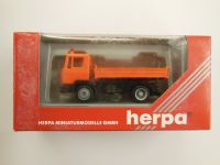 Herpa MAN 3seiten Kipper orange Nr.181143 Rheinland-Pfalz - Brachbach Vorschau