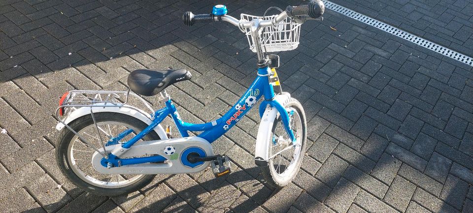 Puky Fahrrad, 16 Zoll, blau, Fußball Fahrrad in Niederzier