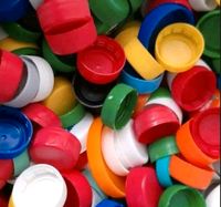 80 Getränkedeckel Plastikdeckel caps bastel markierung mosaik Hessen - Hanau Vorschau