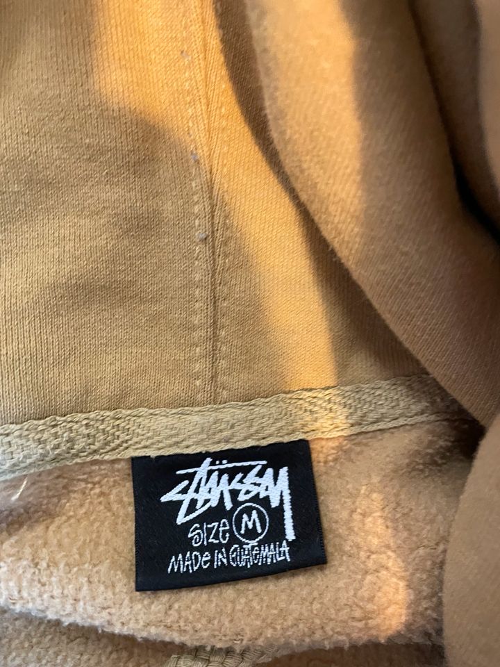 Stüssy Hoodie M beige in Maisach