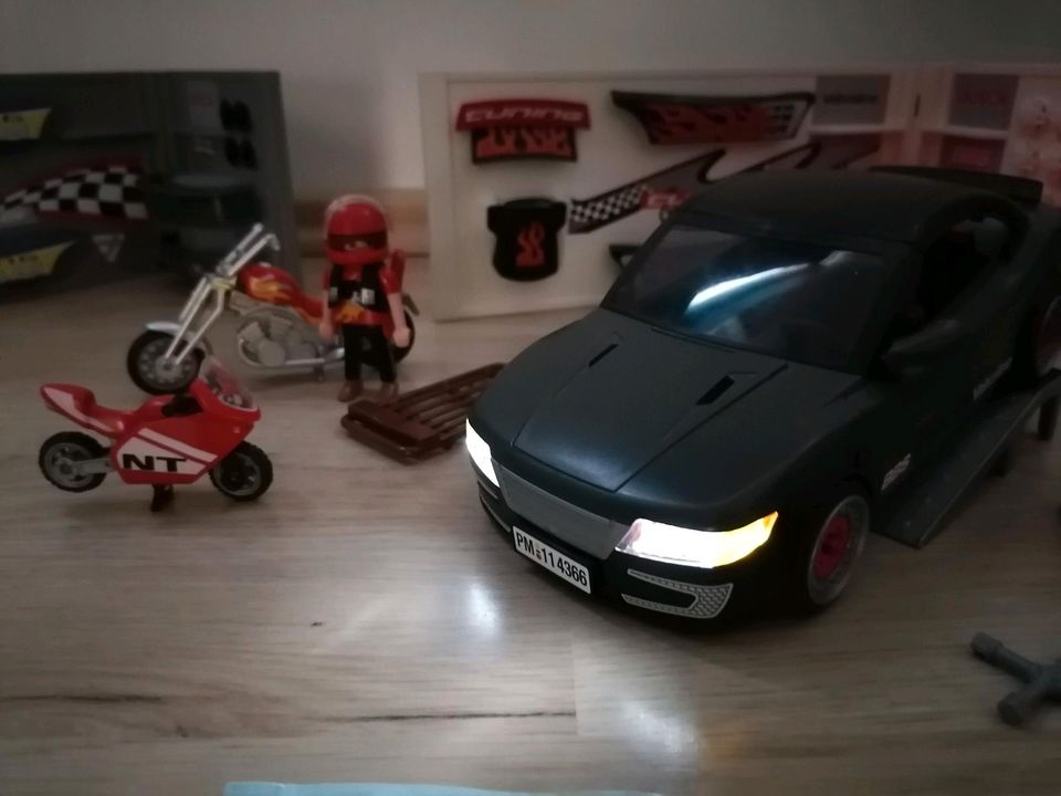 Playmobil 4365 und 4366 Tuning Rennwagen Sportwagen Licht und Sou in Rühen