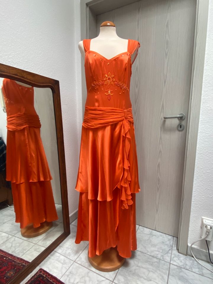 Partykleid Abendkleid Abikleid cocktailkleid Seide neu gr 40 in Nürnberg (Mittelfr)