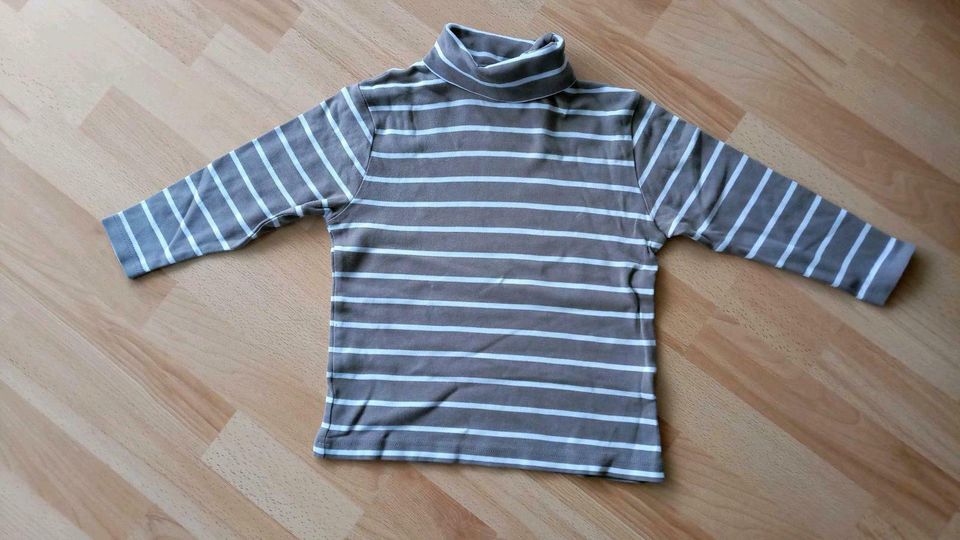 Langarmshirt Sweatshirt Gr. 110-116 nach Wahl in Karben