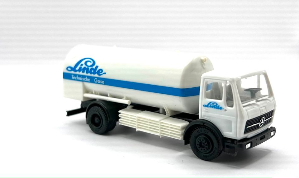 herpa 1:87 Mercedes-Benz Gastank-LKW „Linde“ in Durlangen