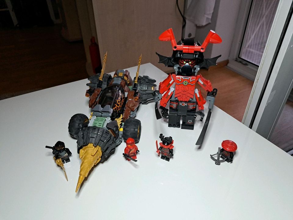 Lego Ninjago Cole Bohrer mit riesigen steinsamurai in Gunzenhausen