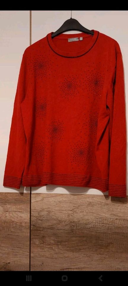 Schöne  Rote Lange Pullover  mit Steinge  von Rabe große 42. in Gelsenkirchen