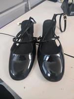 Lackballerina Gr. 42 neuwertig mit Riemchen Hessen - Ober-Mörlen Vorschau